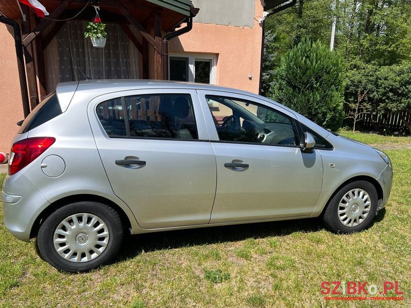 2010' Opel Corsa photo #2