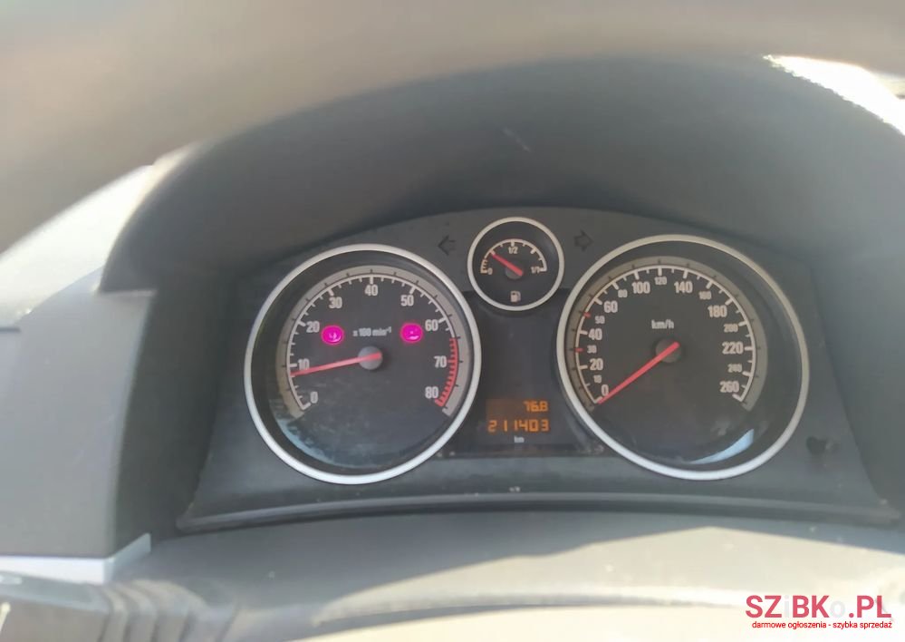 2005' Opel Astra photo #4