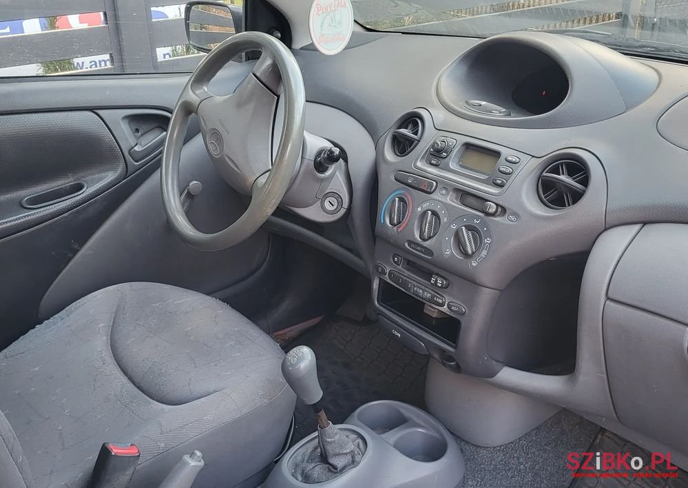 1999' Toyota Yaris 1.0 Base photo #4