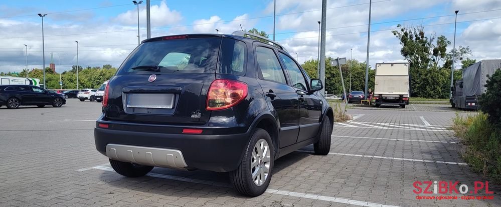 2010' Fiat Sedici photo #5