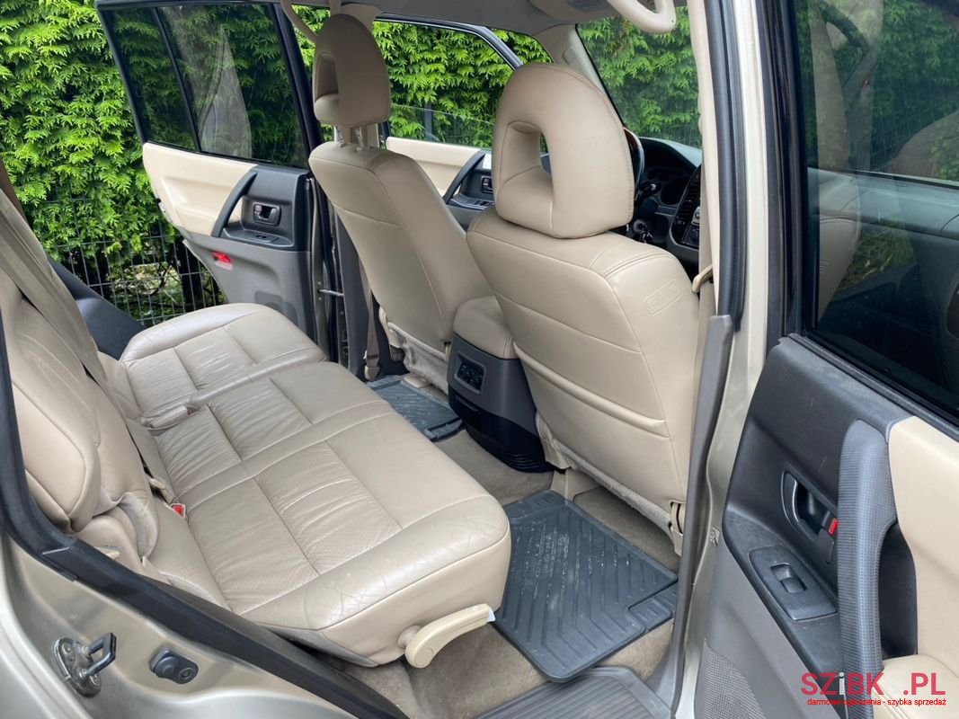 2000' Mitsubishi Pajero photo #6