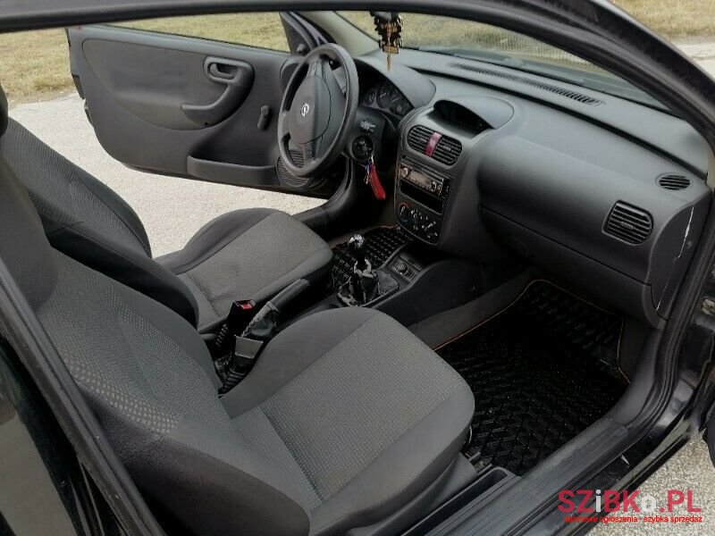 2002' Opel Corsa photo #5