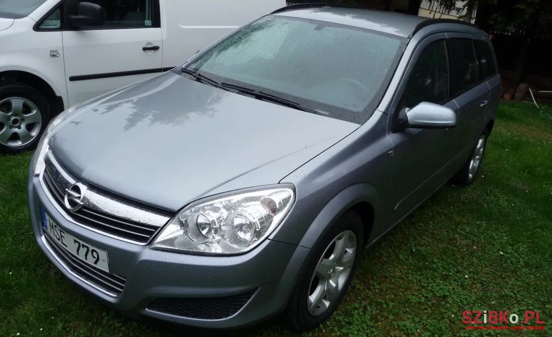2005' Opel Astra photo #3