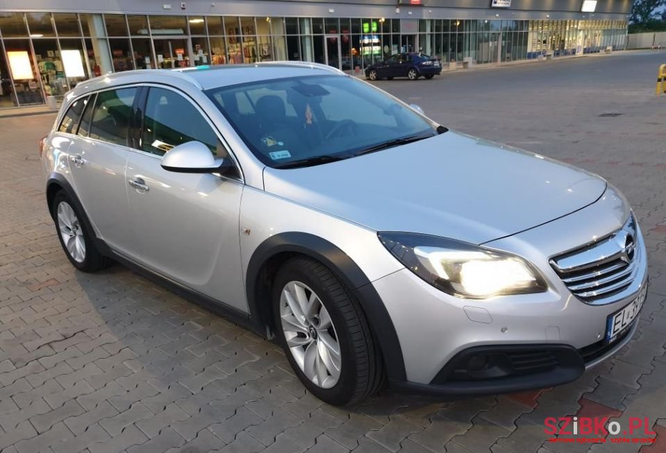 2013' Opel Insignia photo #1