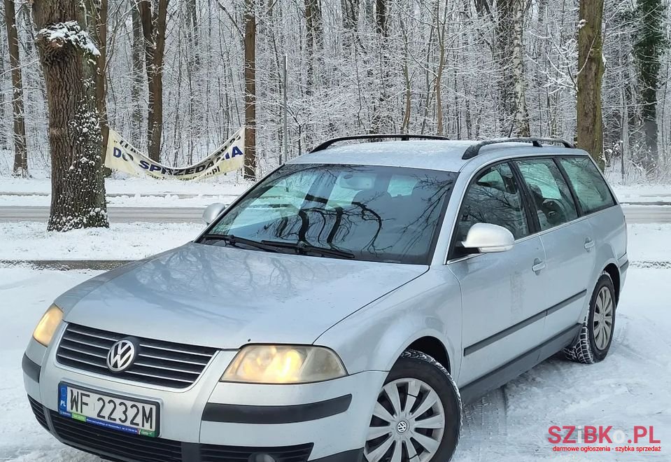 2005' Volkswagen Passat photo #2