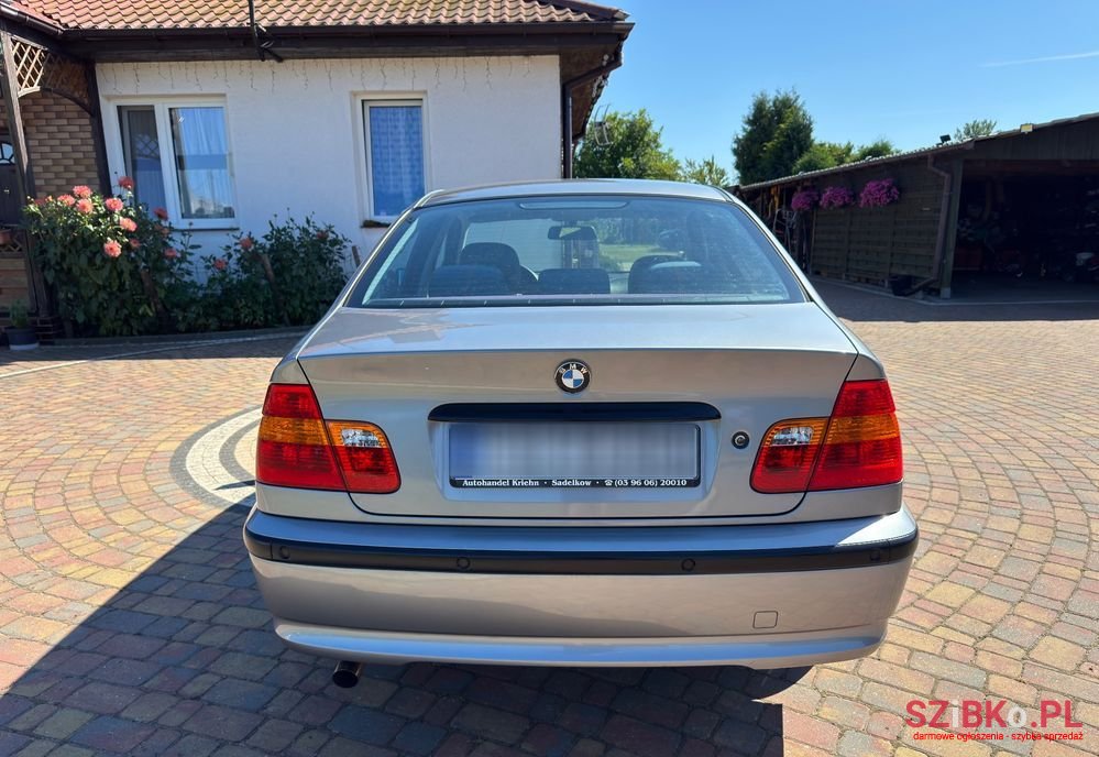 2004' BMW 3 Series photo #6