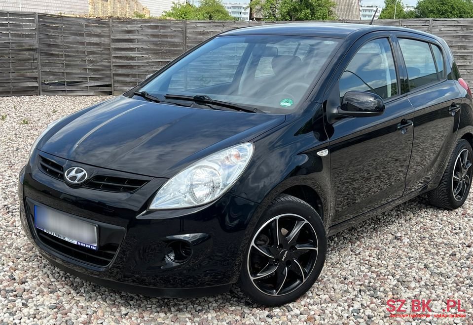 2011' Hyundai i20 photo #4