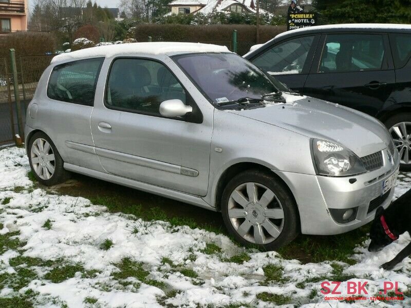 2004' Renault Clio photo #5