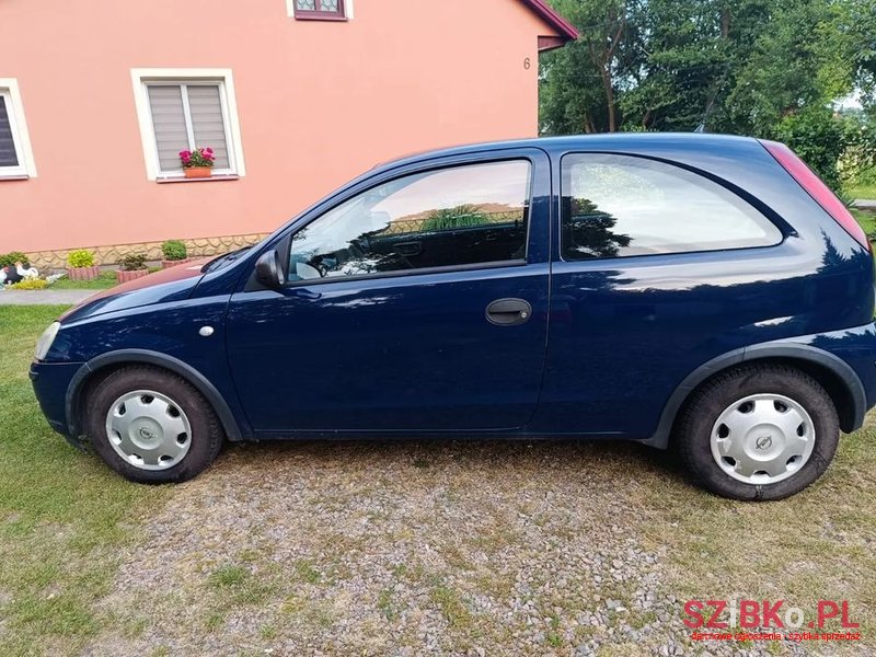 2004' Opel Corsa 1.0 12V Cosmo photo #2