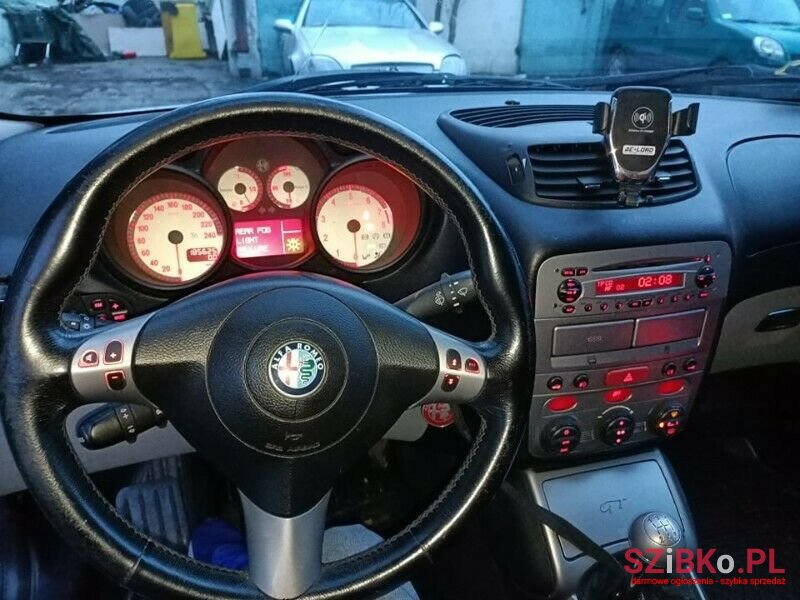 2006' Alfa Romeo photo #6