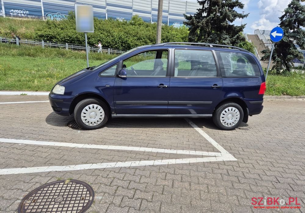 2005' Volkswagen Sharan 2.0 Basis photo #1