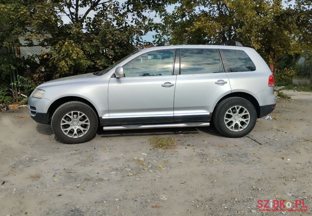 2004' Volkswagen Touareg 2.5 R5 Tdi photo #3