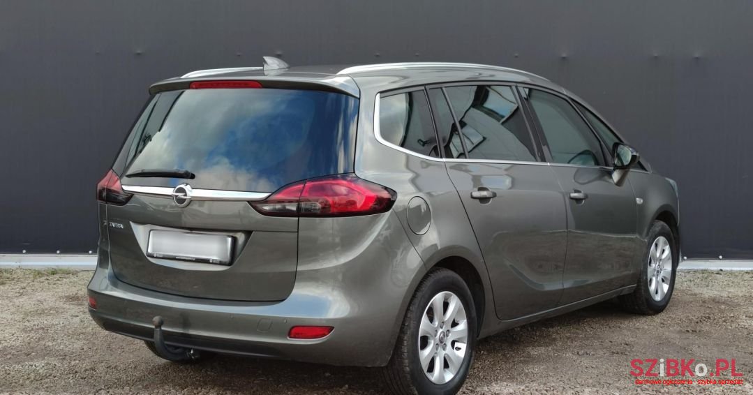 2017' Opel Zafira photo #4