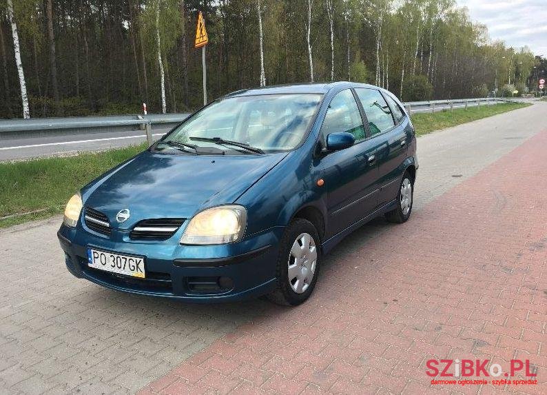 2001' Nissan Almera photo #1