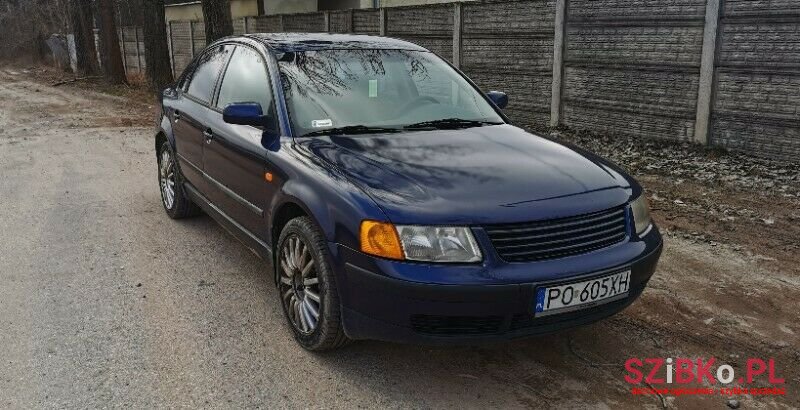 1997' Volkswagen Passat photo #2