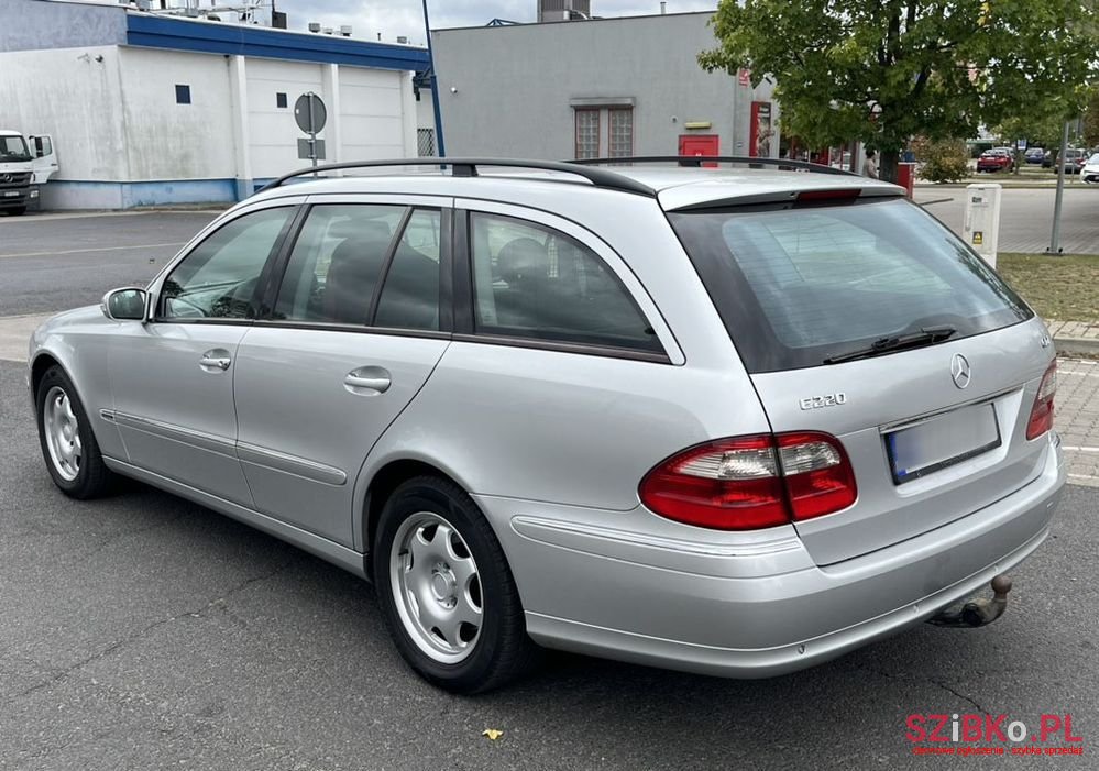 2004' Mercedes-Benz E-Class photo #6