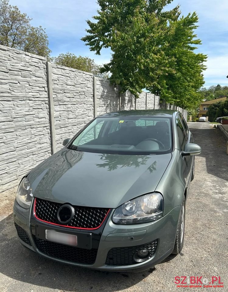 2007' Volkswagen Golf photo #1