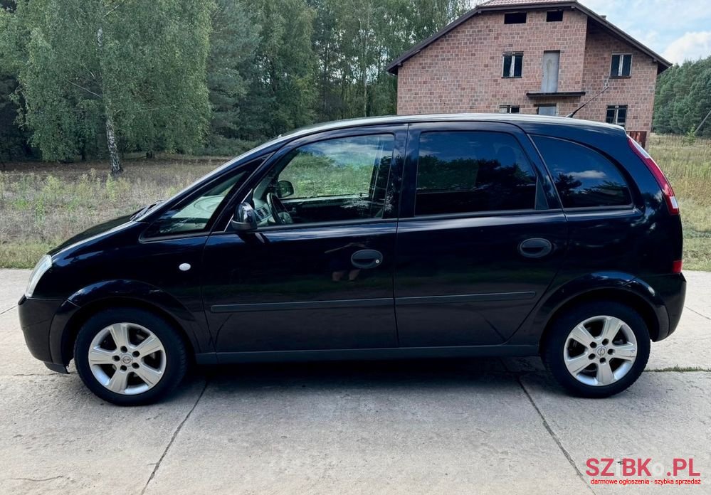 2005' Opel Meriva 1.7 Cdti photo #2
