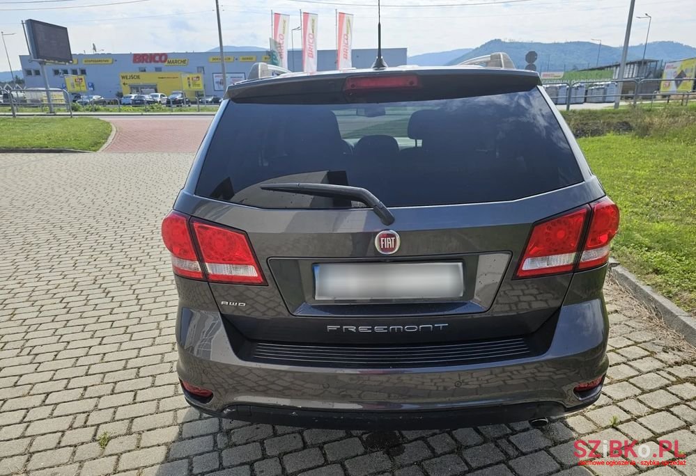 2014' Fiat Freemont photo #4