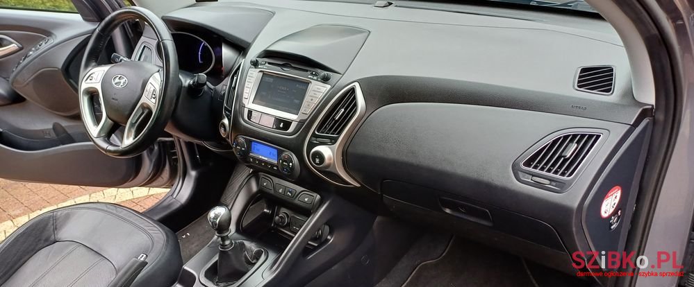 2012' Hyundai ix35 photo #6