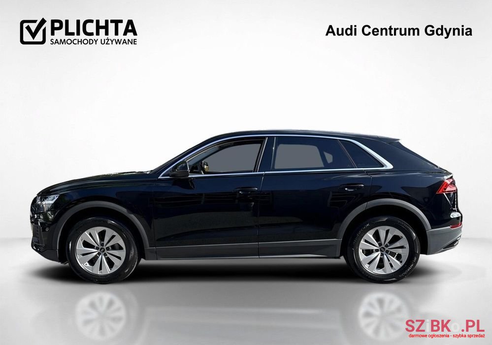 2021' Audi Q8 photo #2