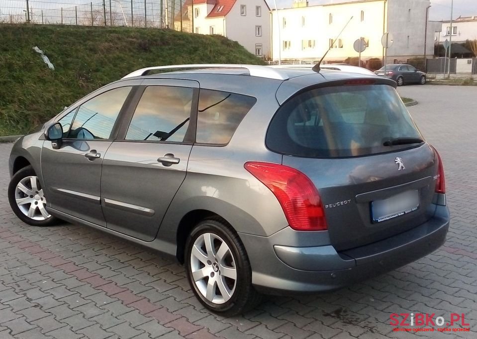 2011' Peugeot 308 photo #2