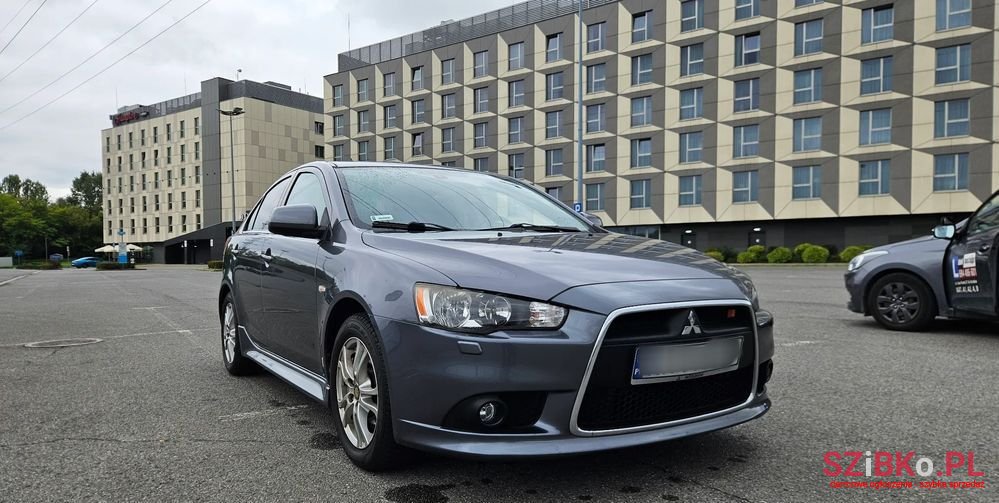 2011' Mitsubishi Lancer 1.8 Intense photo #1