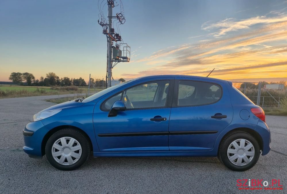 2007' Peugeot 207 1.4 Presence photo #4