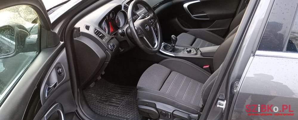 2011' Opel Insignia photo #5