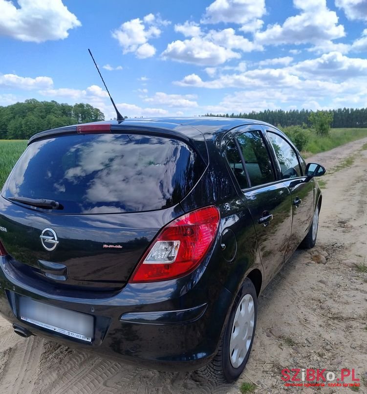 2012' Opel Corsa 1.4 16V Cosmo photo #3
