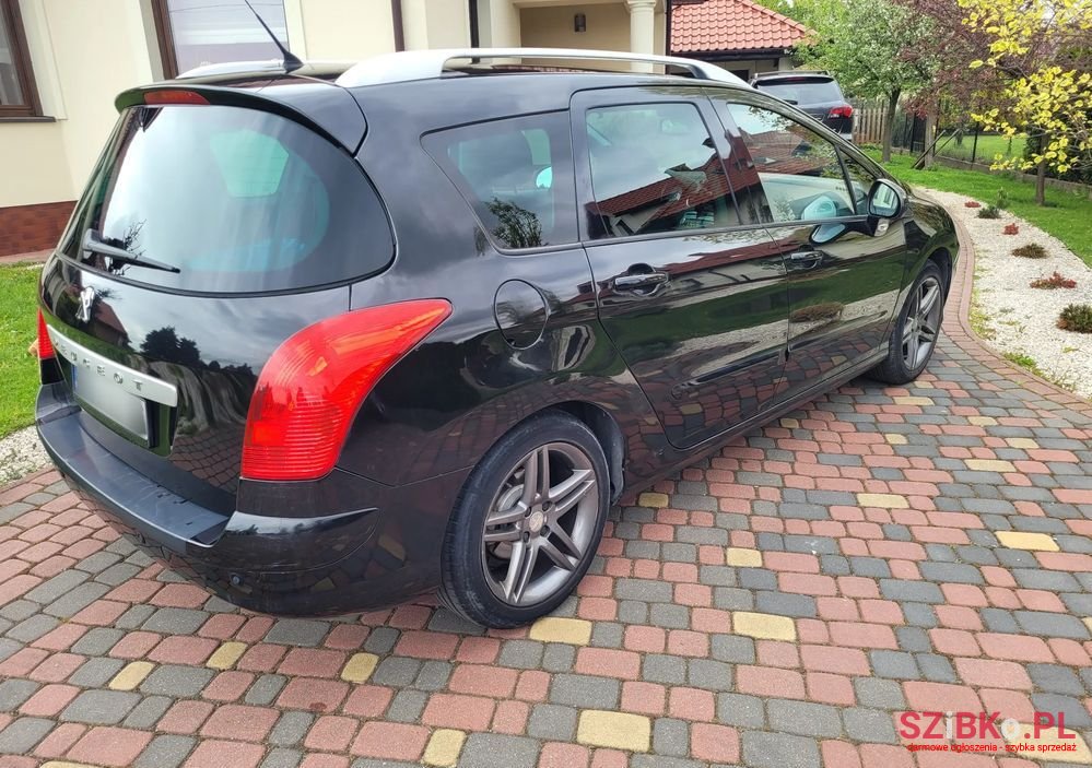 2012' Peugeot 308 photo #5