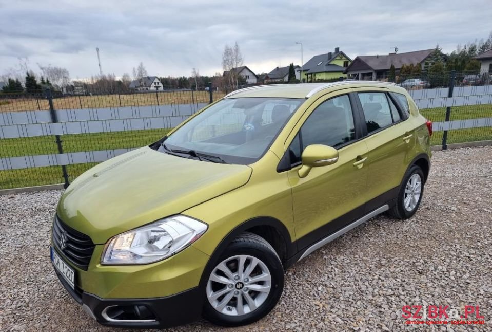 2014' Suzuki Sx4 S-Cross photo #2