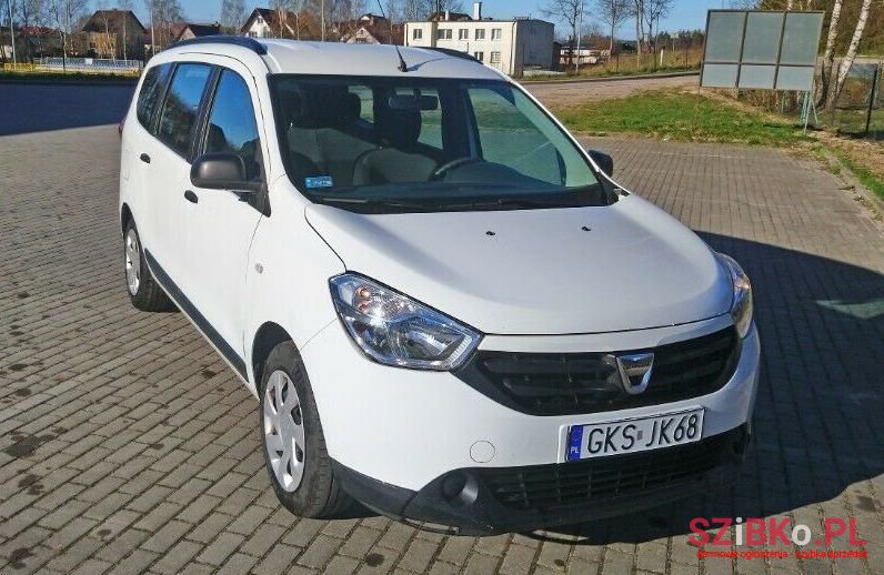 2016' Dacia Lodgy photo #1