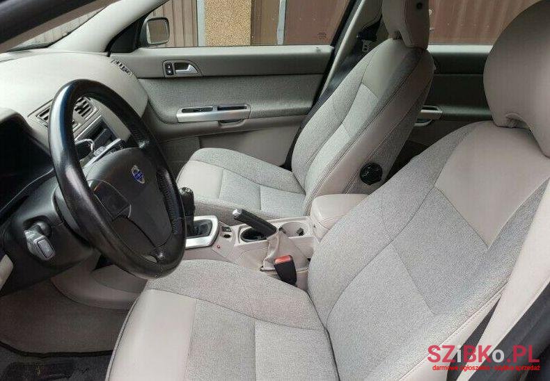 2004' Volvo V50 photo #1