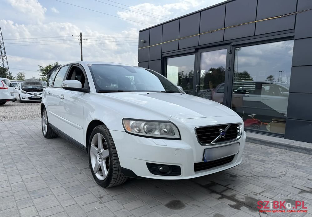 2009' Volvo V50 2.0 photo #6