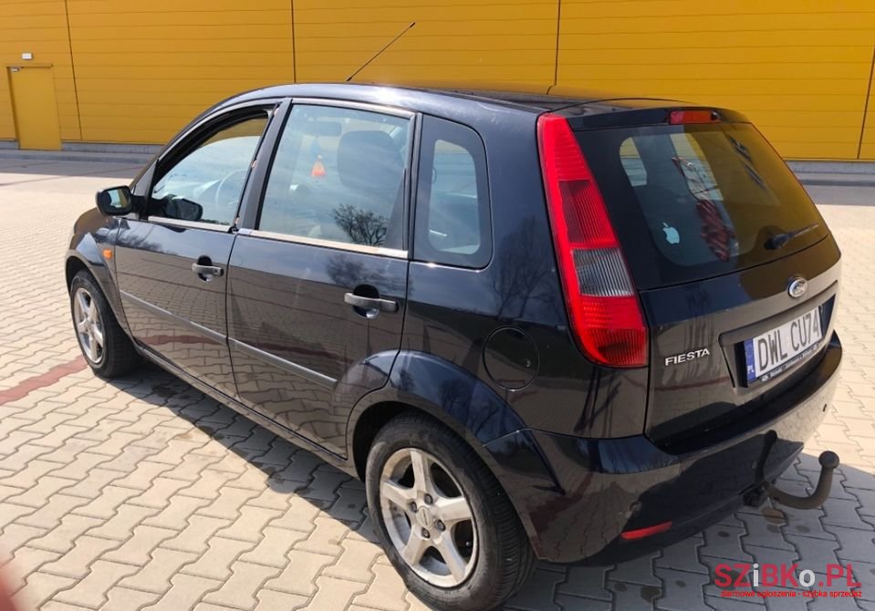 2005' Ford Fiesta photo #5