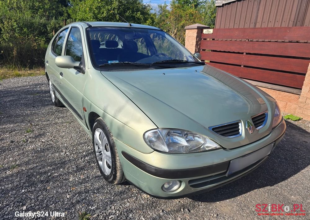 2000' Renault Megane photo #2