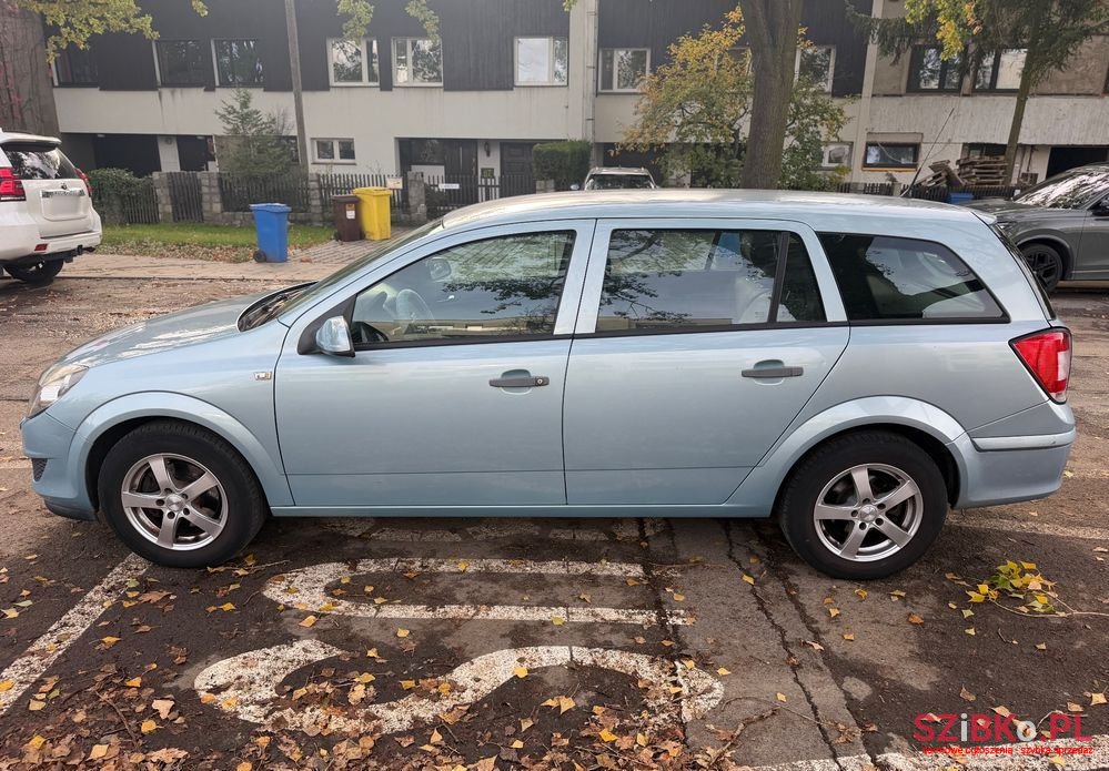 2009' Opel Astra 1.6 Innovation 110 Jahre photo #3