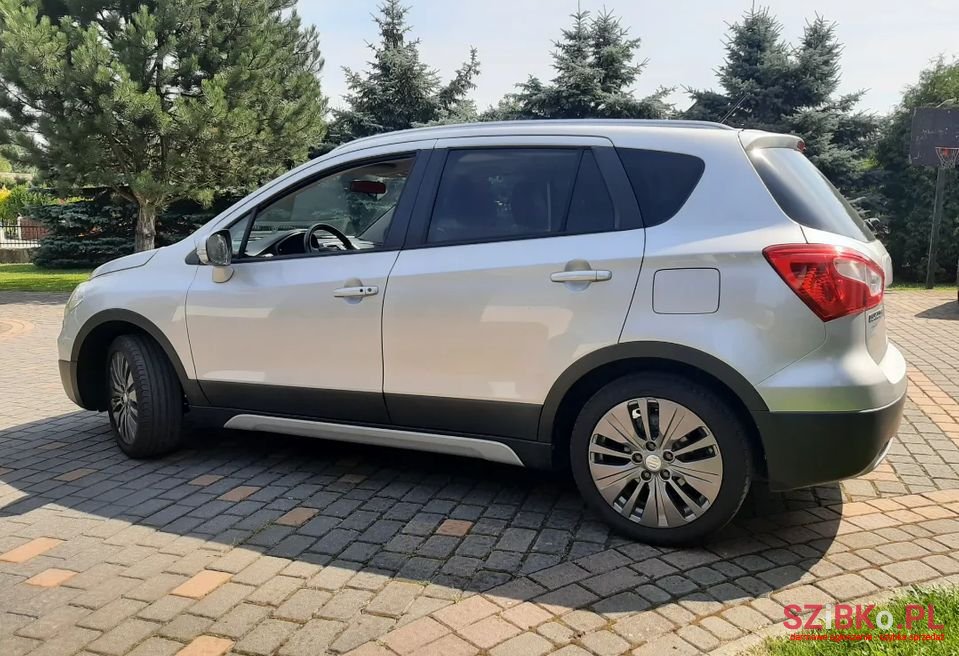 2013' Suzuki Sx4 S-Cross photo #3