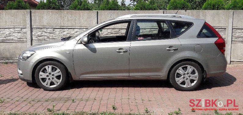 2011' Kia Cee'd photo #1