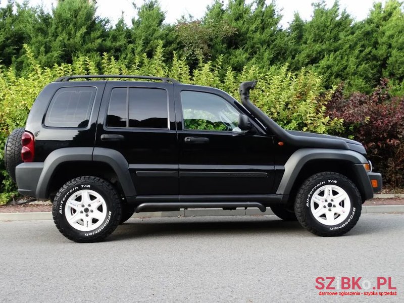 2006' Jeep Cherokee photo #6