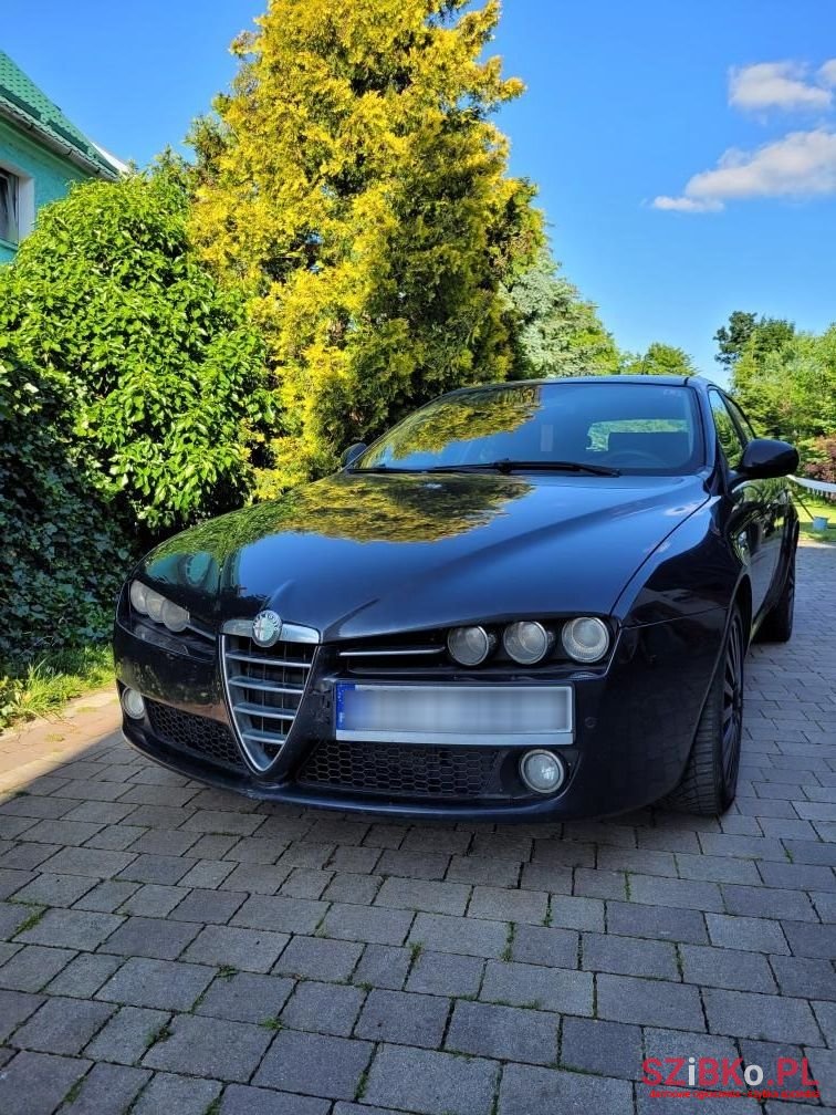 2007' Alfa Romeo 159 photo #1