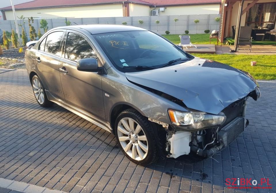 2009' Mitsubishi Lancer photo #3