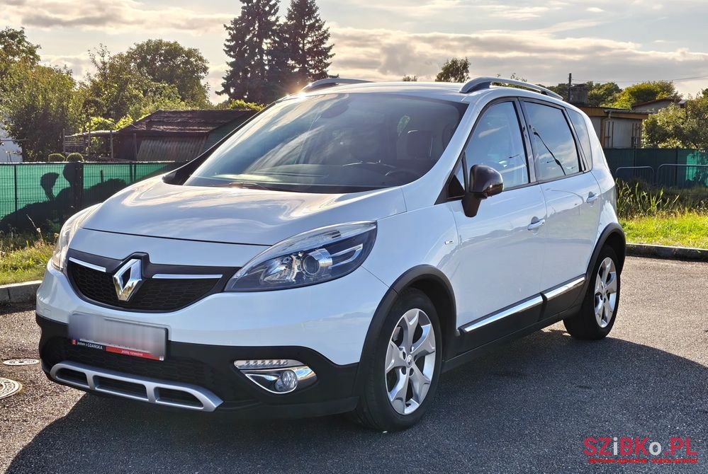 2013' Renault Scenic photo #6