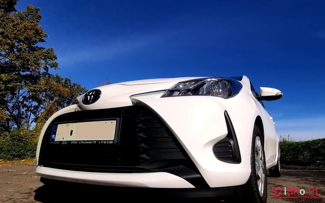 2019' Toyota Yaris photo #2