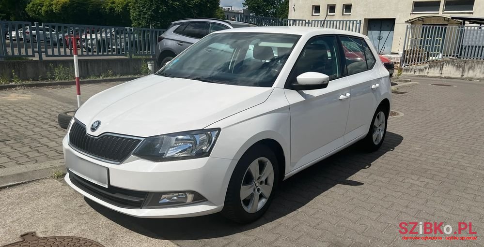 2018' Skoda Fabia 1.0 Ambition photo #1