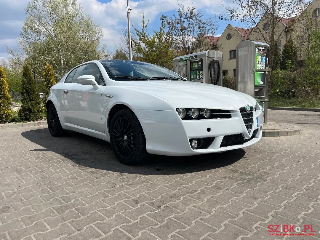 2008' Alfa Romeo Brera photo #2