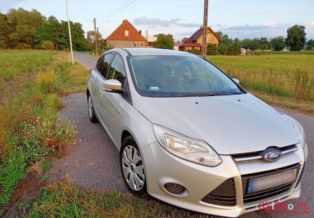 2011' Ford Focus photo #6