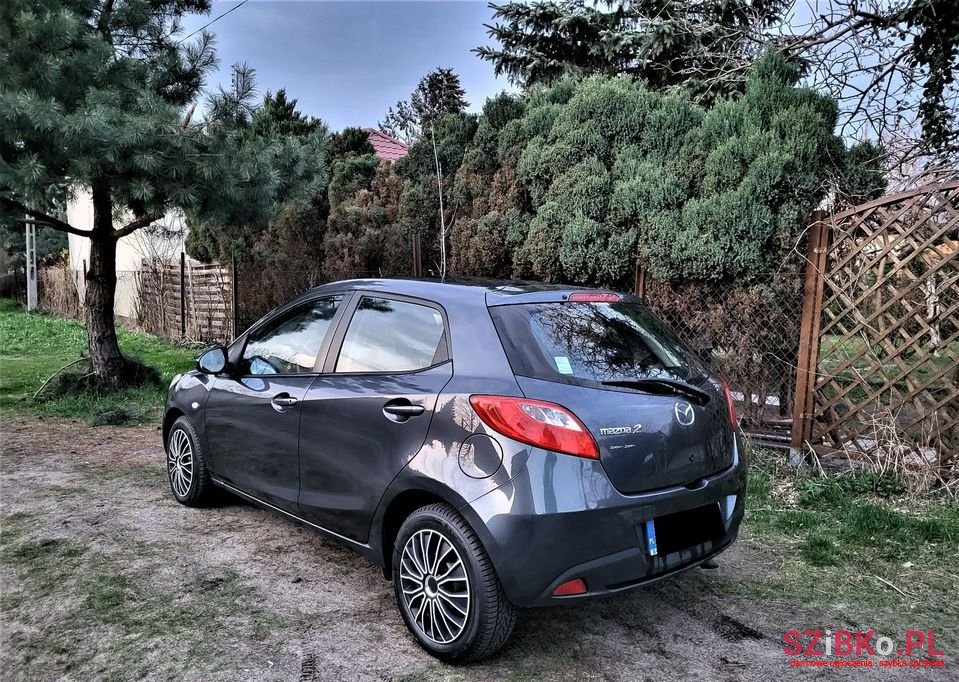 2008' Mazda 2 photo #4
