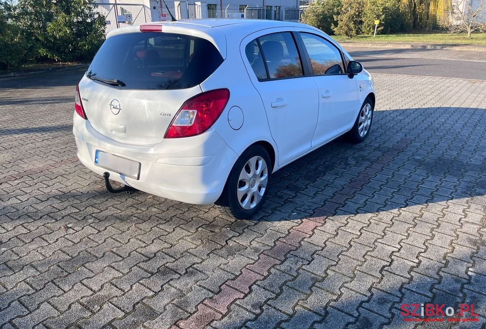 2010' Opel Corsa 1.3 Cdti 111 photo #6
